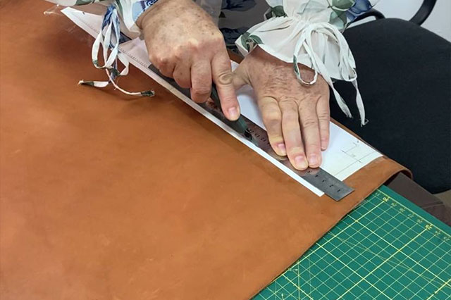 Кройка и разметка деталей